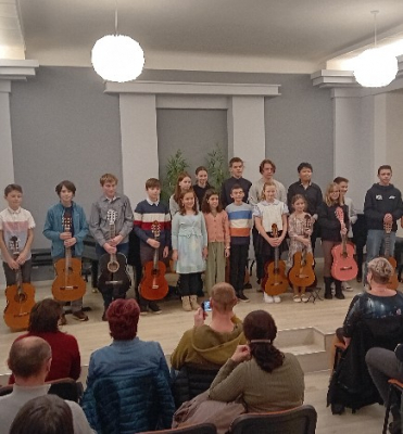 Listopadový koncert našich kytaristů