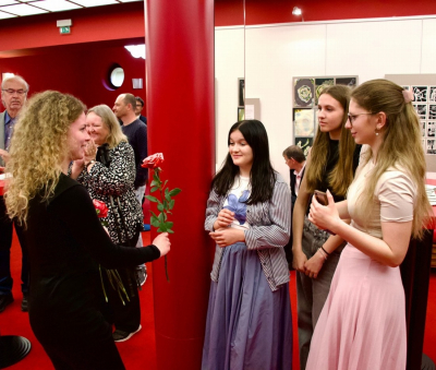 Prašina - výstava v Klicperově divadle